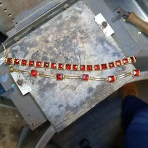 BRACELET OR GRENAT CATALAN CHEVILLE ATELIER